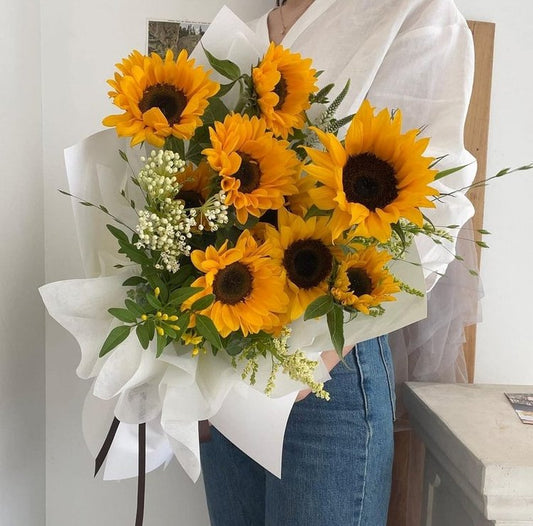 Bunch of Sunshine - www.bloomfloralshop.com